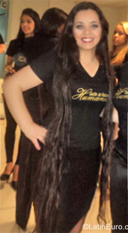 Date this charming Brazil girl Daiana from Belo Horizonte BR8938