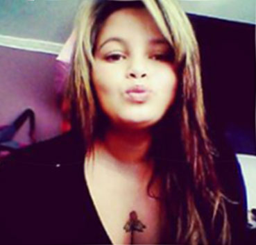 Date this young Colombia girl Marcela from Medellin CO15969