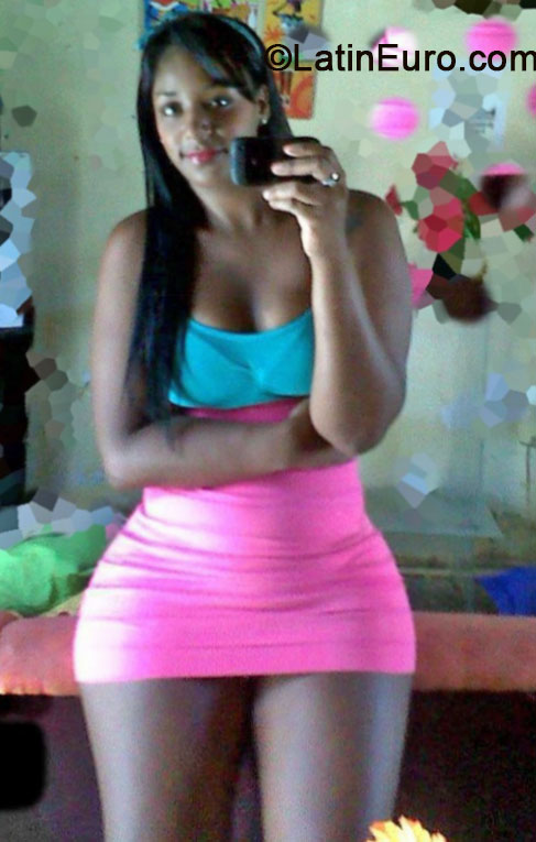 Date this funny Colombia girl Kelly from Cali CO16028
