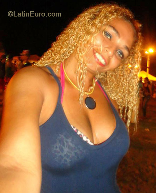 Date this exotic Brazil girl Sabrina from Parnaiba BR8986