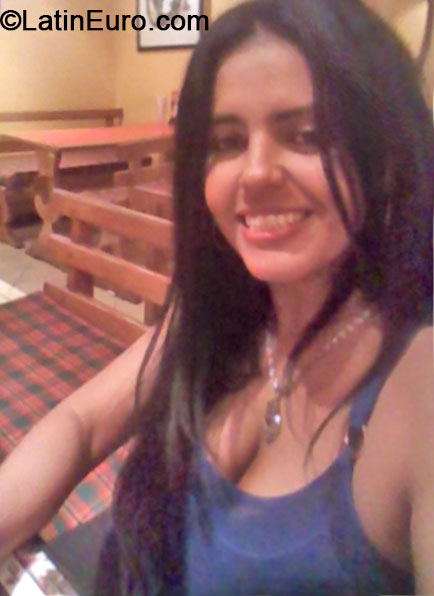 Date this hard body Colombia girl Patricia from santa marta CO16113