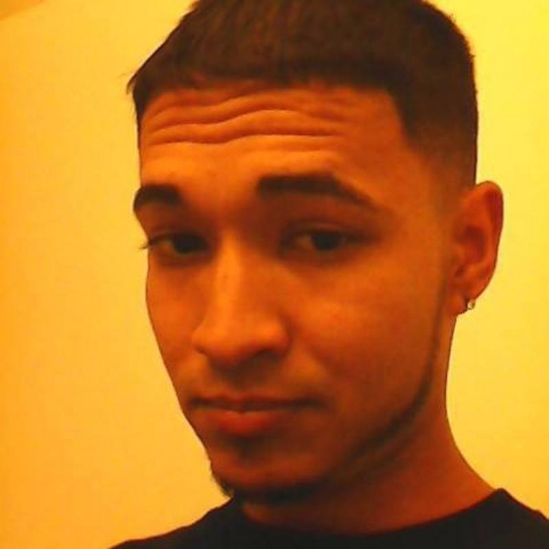 Date this lovely United States man Hector from Richmond US15403