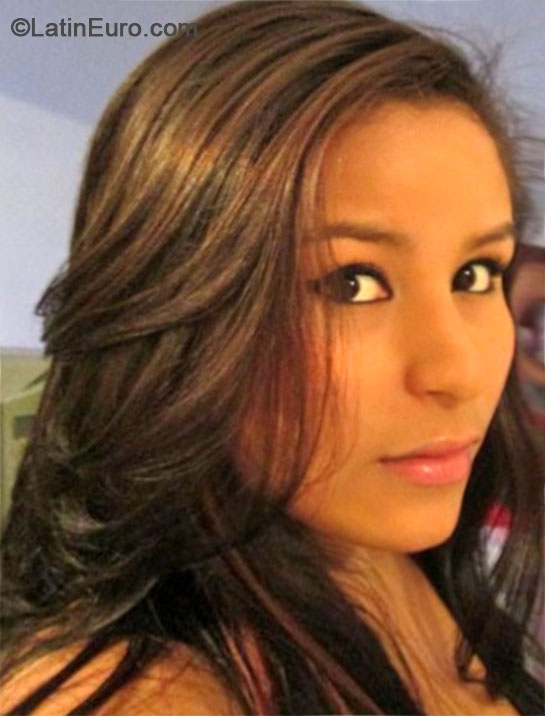 Date this charming Colombia girl Alejandra from Medellin CO16250
