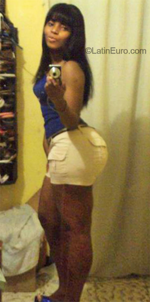 Date this charming Colombia girl Marisol from Cali CO19553