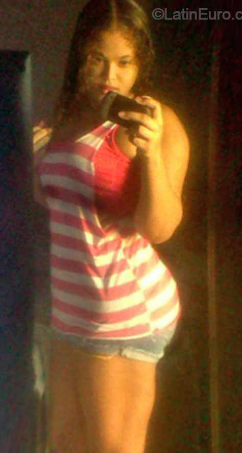 Date this delightful Colombia girl Ana from Valledupar CO16348