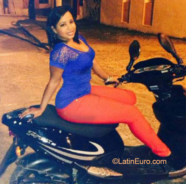Date this exotic Dominican Republic girl Yanara from Higuey DO32738