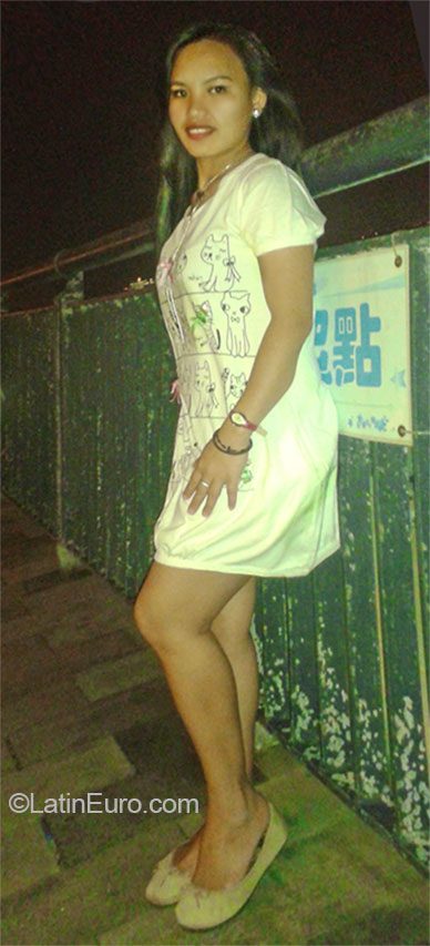 Date this hard body Hong Kong girl Jeneth from Hong Kong PH710