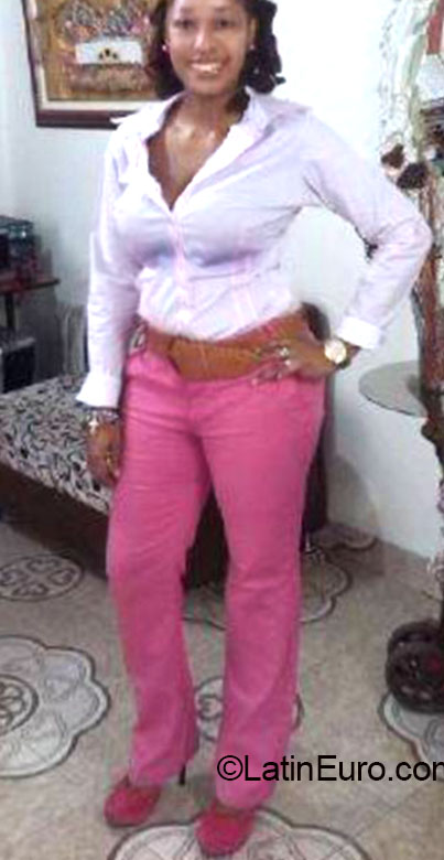 Date this beautiful Colombia girl Yenny from Cali CO16395