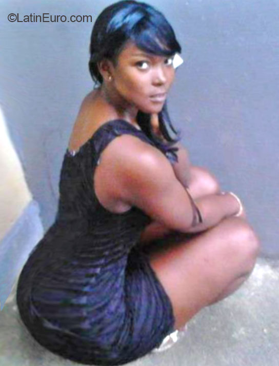 Date this beautiful Jamaica girl Britanie from Kingston JM1878