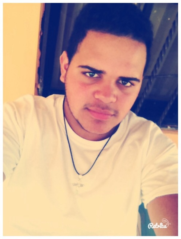 Date this athletic Dominican Republic man Alejandro from Constanza DO20462