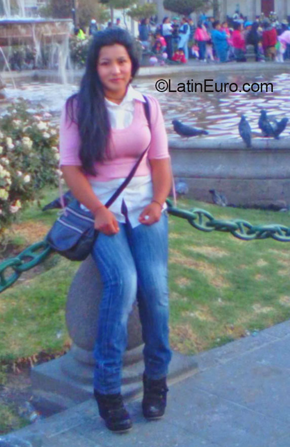 Date this foxy Peru girl Avryl from Cusco PE1029