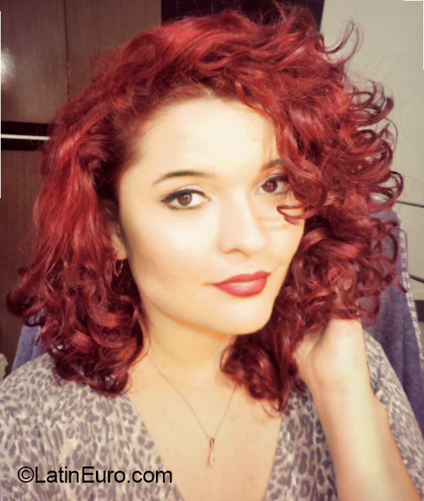 Date this pretty Brazil girl Denilza from Salvador BR9100