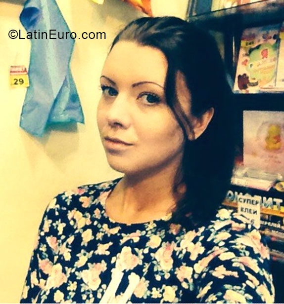 Date this hard body Germany girl Jana1w3 from Berlin DE358
