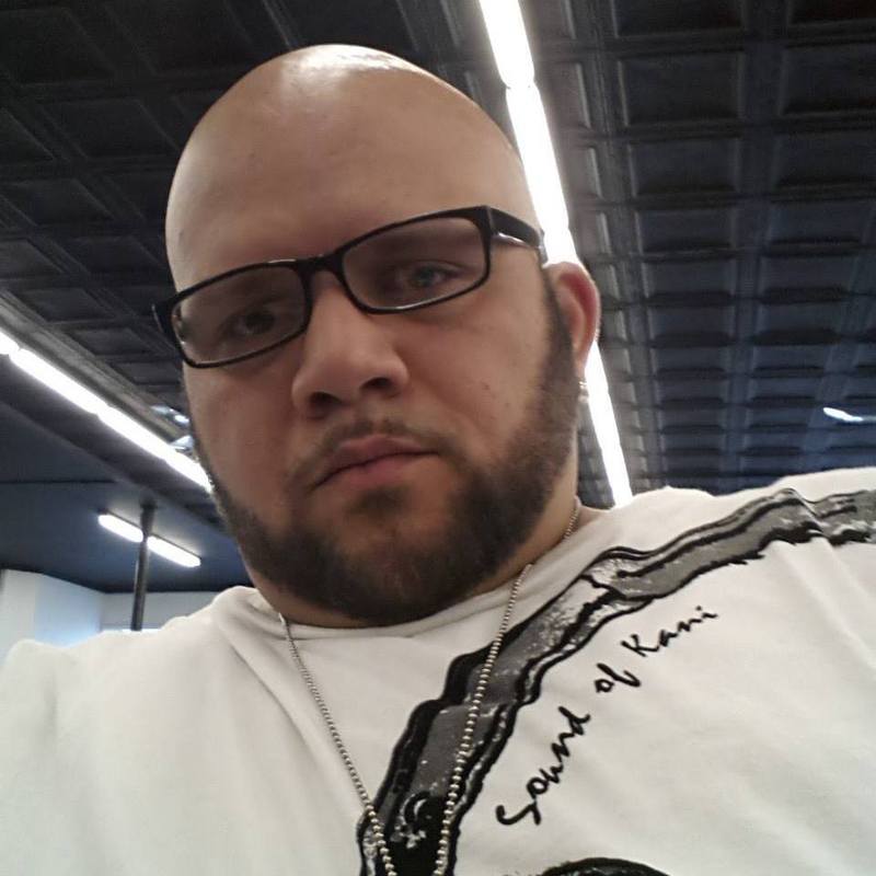 Date this young United States man Edwin from Dorchester US15665