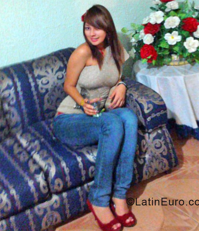 Date this sultry Venezuela girl Fanny from Anaco VE335