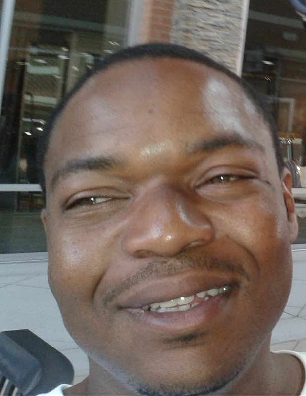 Date this happy United States man Dee from St. Louis US15670