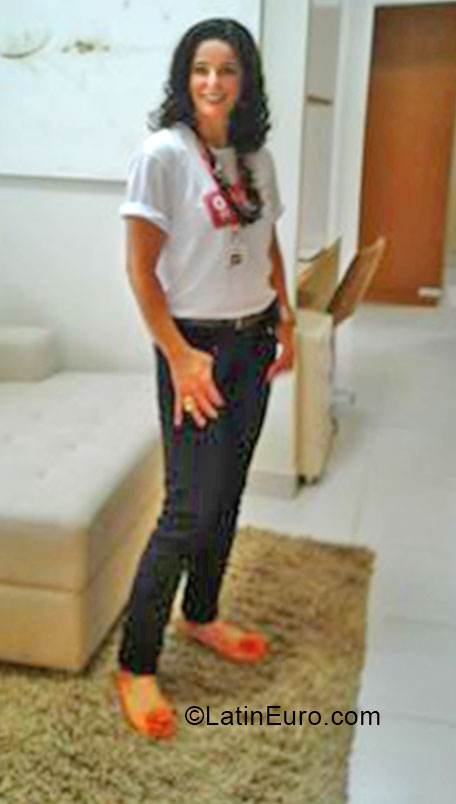 Date this hot Brazil girl Adriana from Volta Redonda BR9131