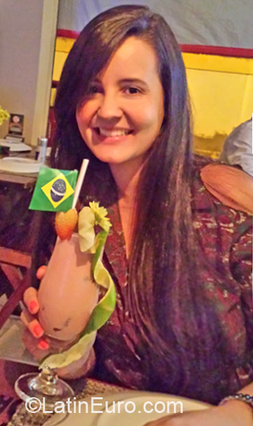 Date this lovely Brazil girl Fernanda from Belo Horizonte BR9138