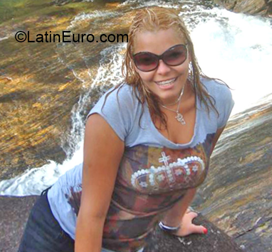 Date this exotic Brazil girl Juliana from Sao Jose Dos Campos BR9155