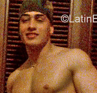 Date this pretty Dominican Republic man Carloc from Santo Domingo DO20858