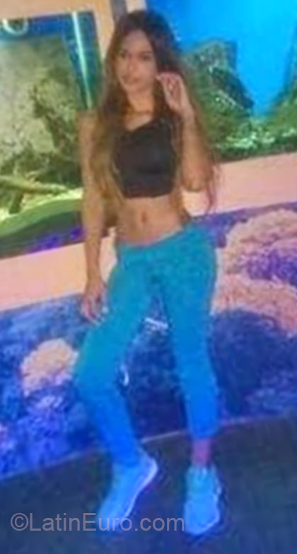 Date this lovely Colombia girl Julieth from Medellin CO16704