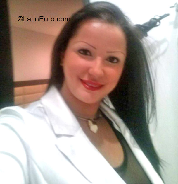 Date this young Colombia girl Margarita from Cartagena CO16715
