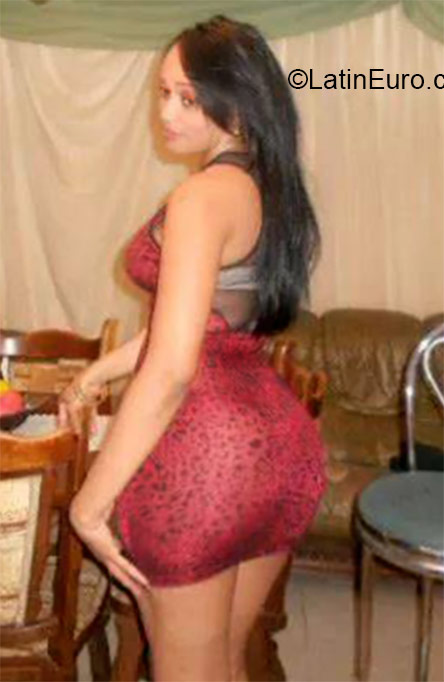 Date this pretty Dominican Republic girl Rachel from Santo Domingo DO20900