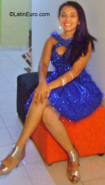 Date this young Colombia girl Yasmin from Cali CO17031