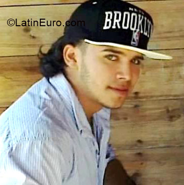 Date this georgeous Dominican Republic man Jose luis from santiago DO20950