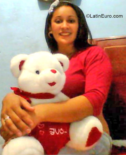 Date this exotic Colombia girl Yuli from Barranquilla CO16745