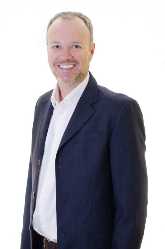 Date this attractive United States man Ezejm from Miami US15800