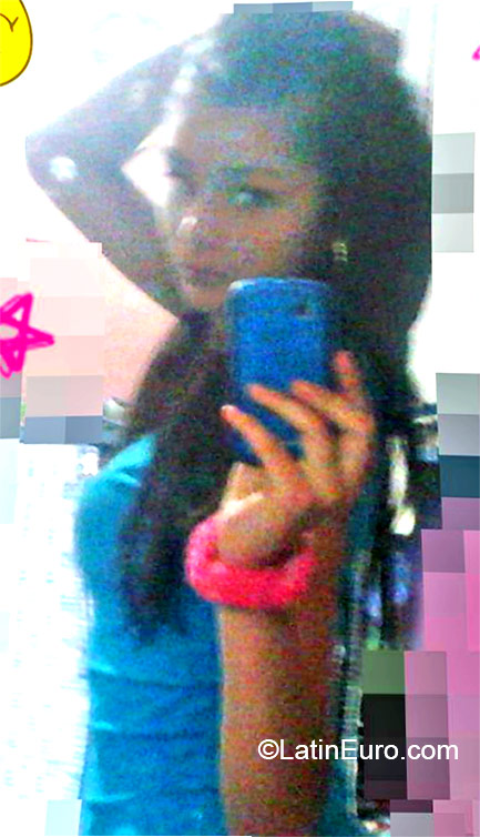 Date this sensual Colombia girl Inyei from Pasto CO16804