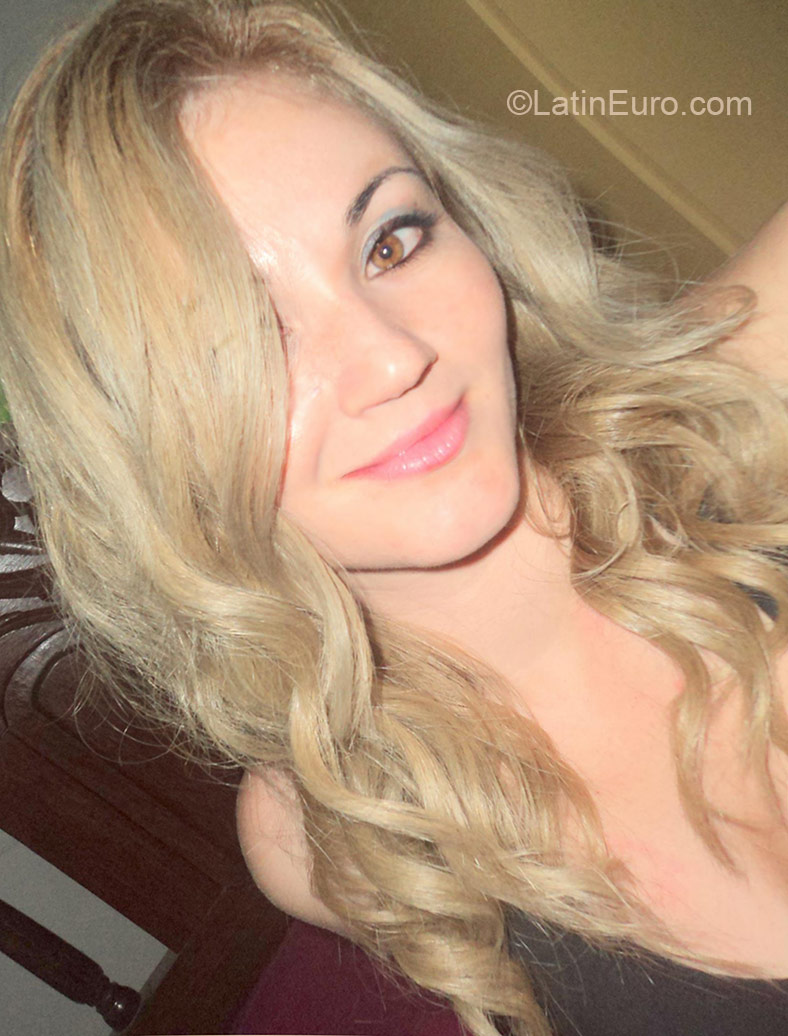 Date this georgeous Brazil girl Sheila from Belo Horizonte BR9183