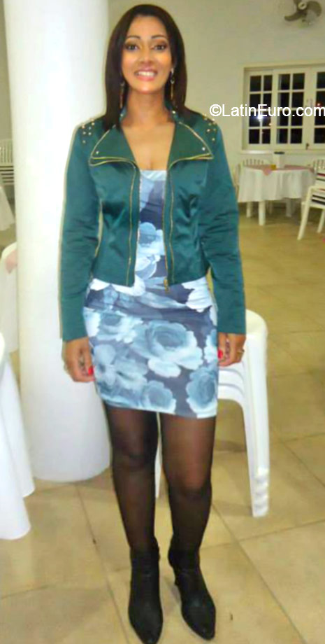 Date this funny Brazil girl Sandra from Sao Joaquim BR9184