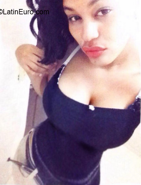 Date this athletic Dominican Republic girl Maney rubi from Santiago DO21086