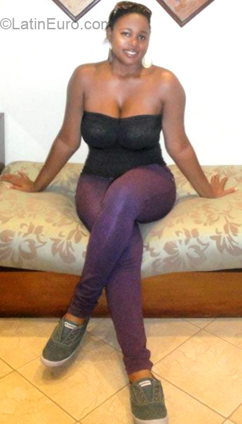 Date this sultry Honduras girl Delsa from Tegucigalpa HN1422