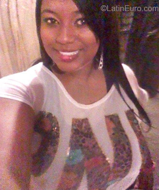 Date this hard body Colombia girl Isabel from Cali CO16843