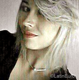 Date this sensual Brazil girl Ana Carina from Sao Paulo BR9198