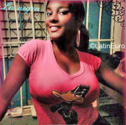 Date this exotic Dominican Republic girl Wanda from San Pedro De Macoris DO21210