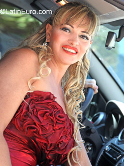 Date this young Brazil girl Silvia from Presidente Prudente BR9209