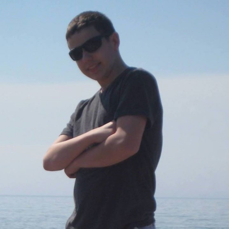 Date this pretty United States man Collin from Independence US15874