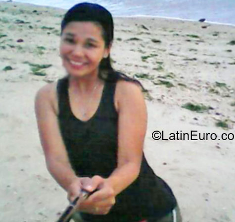 Date this sultry Philippines girl Shiela from Iloilo City PH749