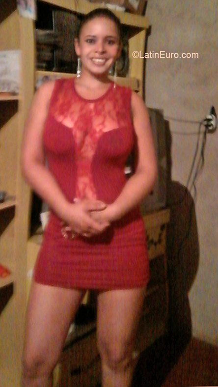 Date this stunning Brazil girl Debora from Sao Paulo BR9230