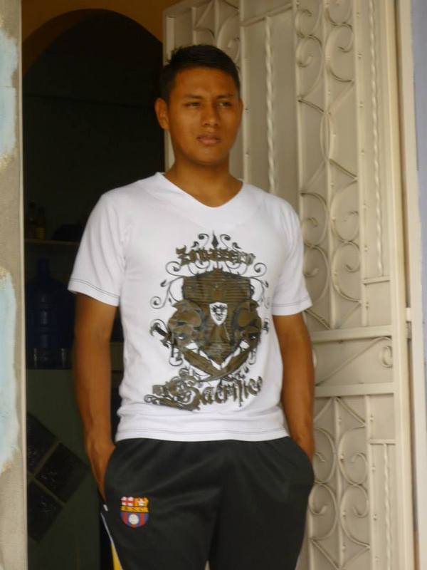 Date this beautiful Colombia man Andres from Bogota CO16992