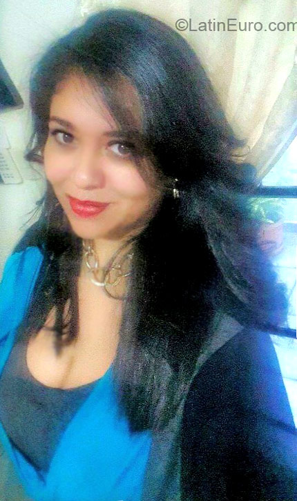 Date this fun Honduras girl Princess of God from San Pedro Sula HN1454