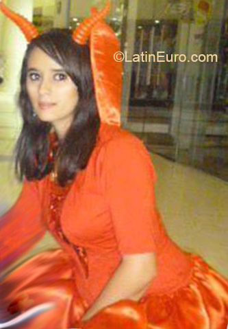 Date this cute Colombia girl Alejandria from Medellin CO17004