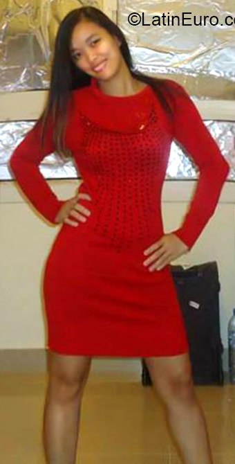 Date this sultry Philippines girl Jennifer from Manila PH754