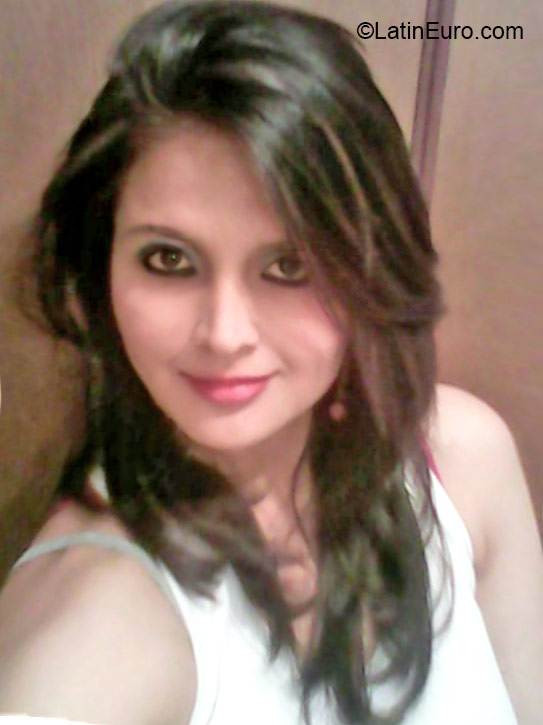 Date this stunning Colombia girl Danny from Bogota CO17038