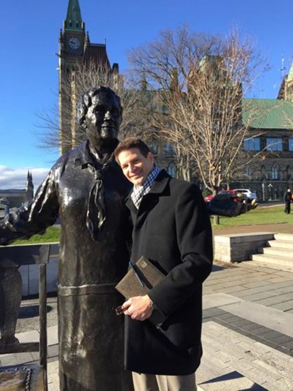 Date this gorgeous United States man MARK KYLE from New York US15971