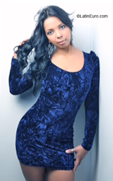 Date this stunning Brazil girl Joice from NANUQUE BR9294